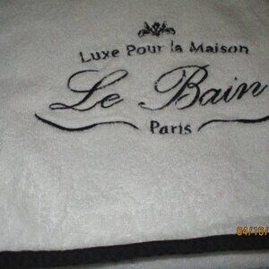 Le Bain Bath Paris  Towels